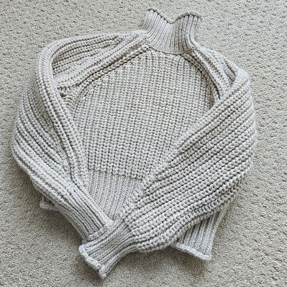 H&M Chunky Knit Sweater - Picture 3 of 6